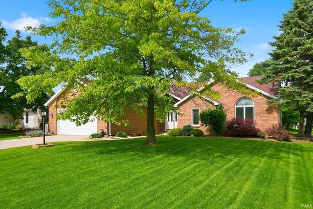 2204 Cedarwood Way, Fort Wayne, IN 46804