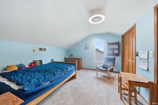2204 Cedarwood Way, Fort Wayne, IN 46804