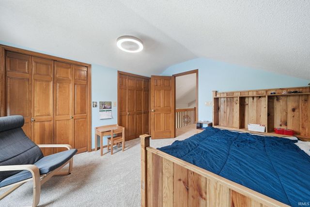 2204 Cedarwood Way, Fort Wayne, IN 46804