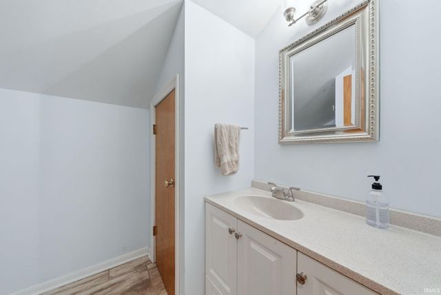 2204 Cedarwood Way, Fort Wayne, IN 46804