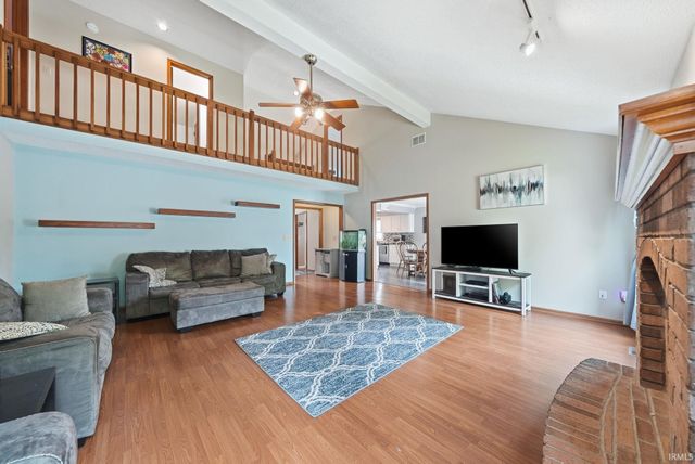 2204 Cedarwood Way, Fort Wayne, IN 46804