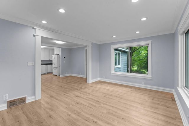 4031 Victoria Street, Minnetonka, MN 55345