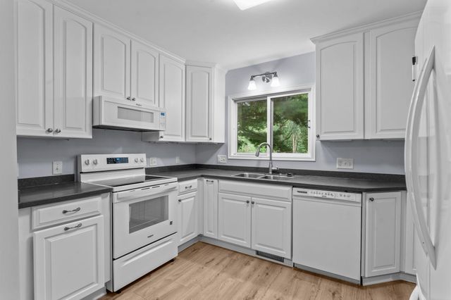 4031 Victoria Street, Minnetonka, MN 55345