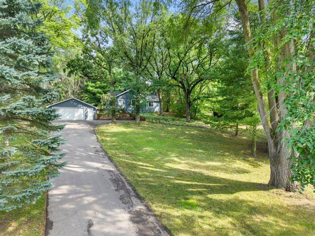 4031 Victoria Street, Minnetonka, MN 55345