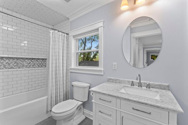 4031 Victoria Street, Minnetonka, MN 55345