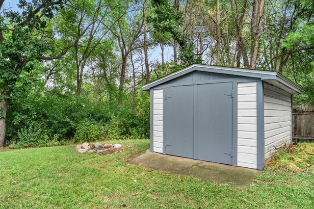 4031 Victoria Street, Minnetonka, MN 55345