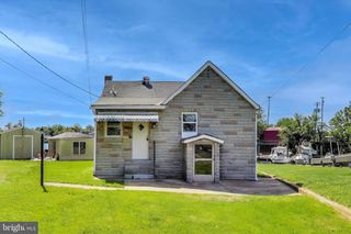 8349 BEAR CREEK DR, Dundalk, MD 21222