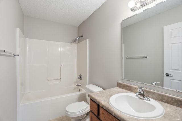 5029 Pocono Crossing, Fort Wayne, IN 46808