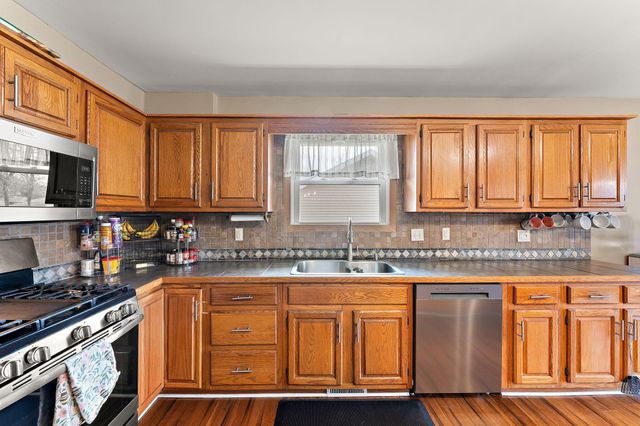 1659 Sunnyslope Drive, Crown Point, IN 46307