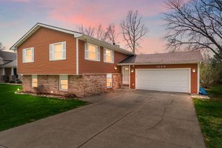 1659 Sunnyslope Drive, Crown Point, IN 46307