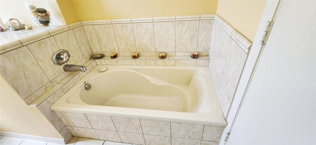 1735 W 10th Street, Freeport, TX 77541