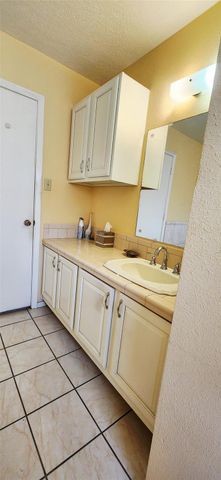 1735 W 10th Street, Freeport, TX 77541