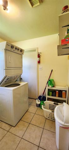 1735 W 10th Street, Freeport, TX 77541