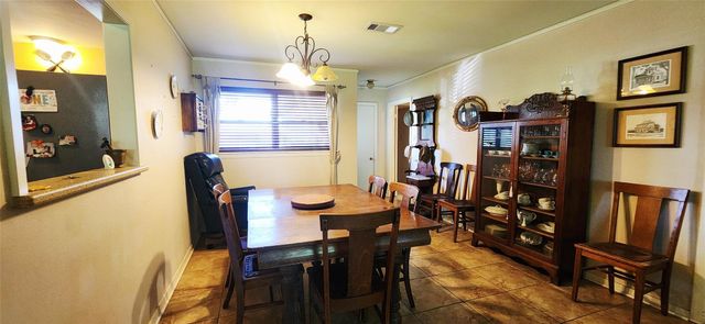 1735 W 10th Street, Freeport, TX 77541