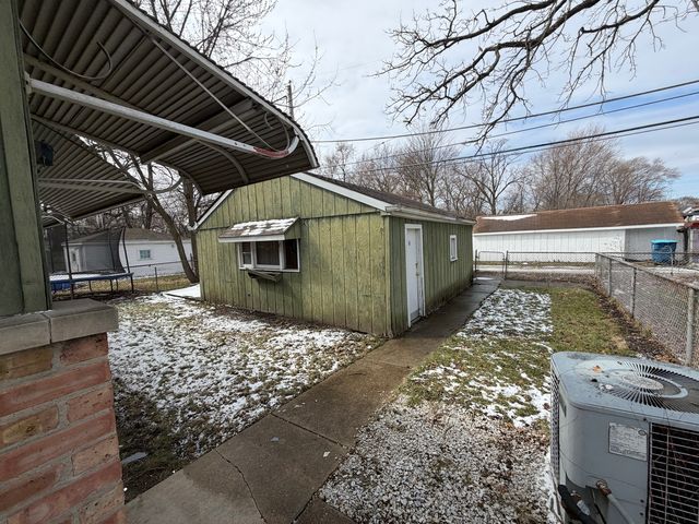 1568 Wentworth Avenue, Calumet City, IL 60409