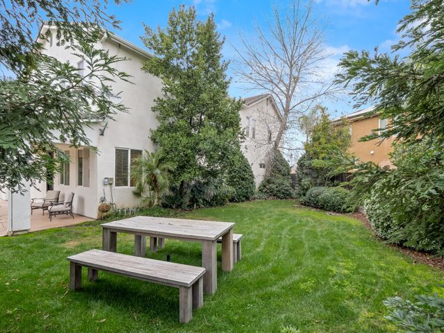 3664 Serena Avenue, Clovis, CA 93619