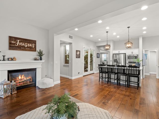 3664 Serena Avenue, Clovis, CA 93619