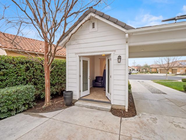 3664 Serena Avenue, Clovis, CA 93619