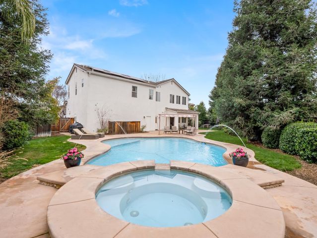 3664 Serena Avenue, Clovis, CA 93619