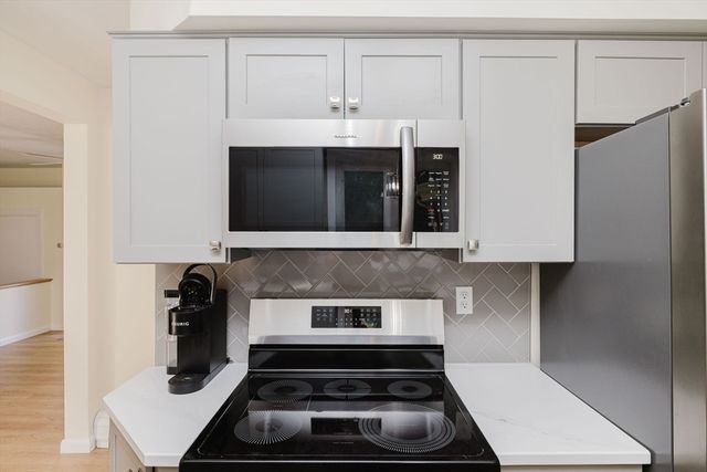 23 Colonial Way, Rehoboth, MA 02769