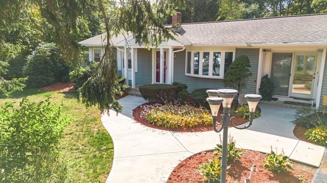 23 Colonial Way, Rehoboth, MA 02769