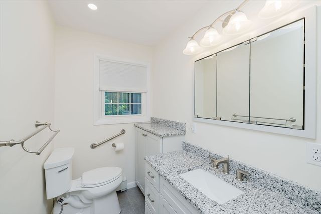 23 Colonial Way, Rehoboth, MA 02769