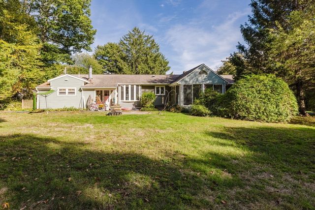 23 Colonial Way, Rehoboth, MA 02769