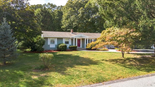 23 Colonial Way, Rehoboth, MA 02769