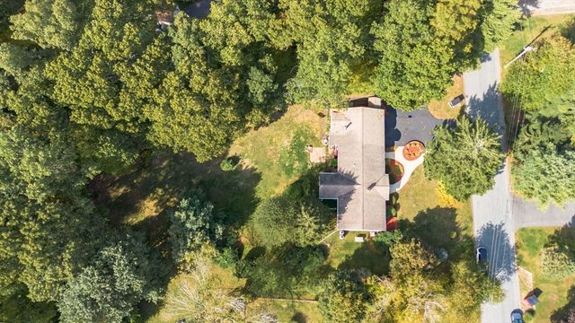 23 Colonial Way, Rehoboth, MA 02769