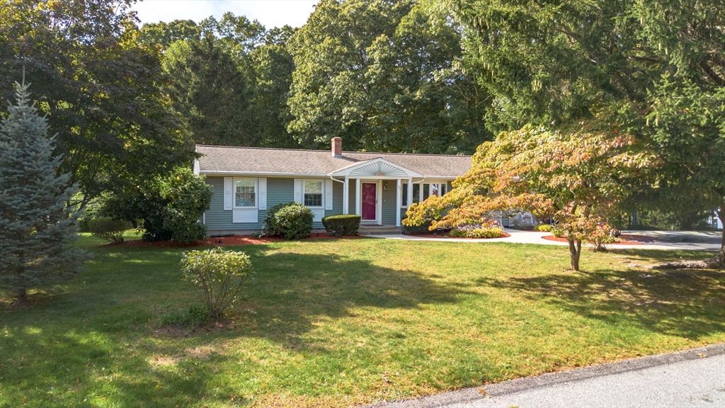 23 Colonial Way, Rehoboth, MA 02769