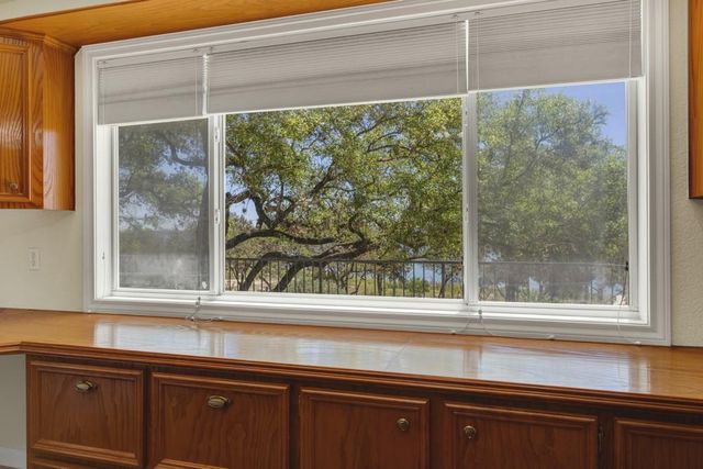 1000 BAMC DR, Canyon Lake, TX 78133
