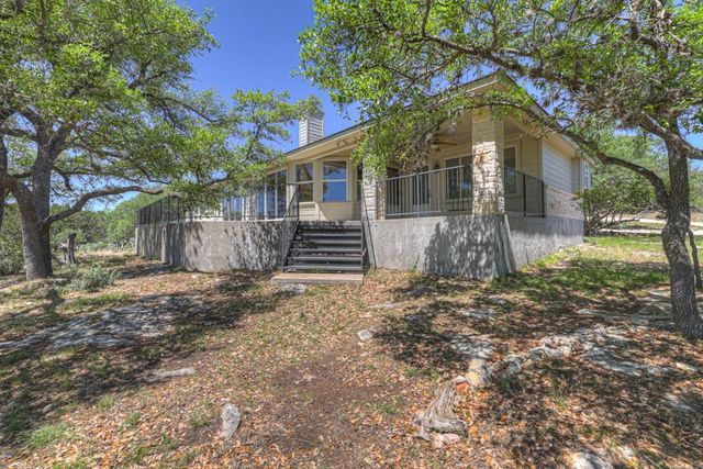 1000 BAMC DR, Canyon Lake, TX 78133