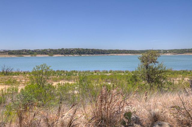 1000 BAMC DR, Canyon Lake, TX 78133