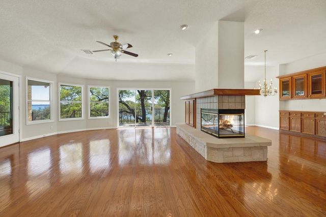 1000 BAMC DR, Canyon Lake, TX 78133