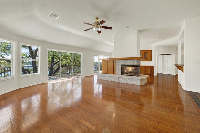 1000 BAMC DR, Canyon Lake, TX 78133