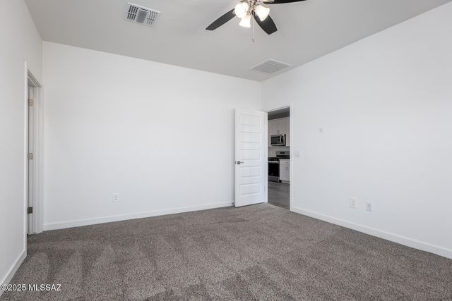 14029 E Crotalus Way, Vail, AZ 85641