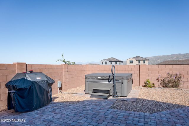 14029 E Crotalus Way, Vail, AZ 85641