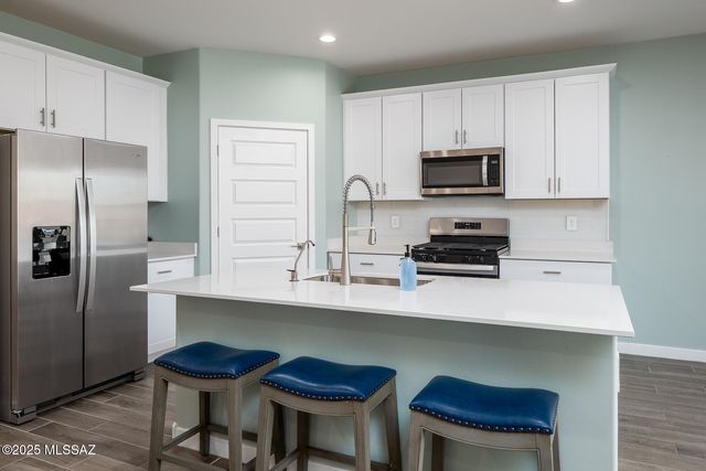 14029 E Crotalus Way, Vail, AZ 85641