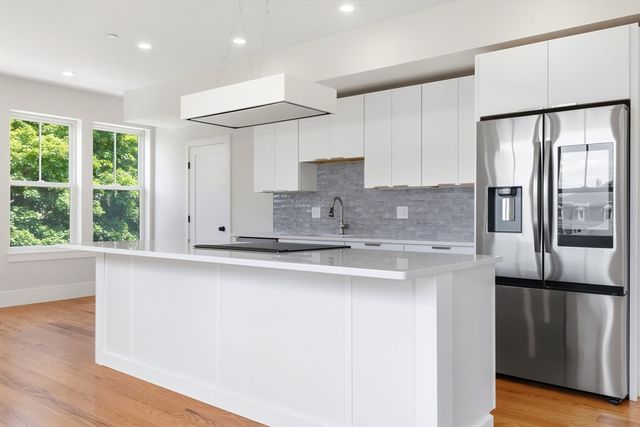 421 High St 306, Medford, MA 02155