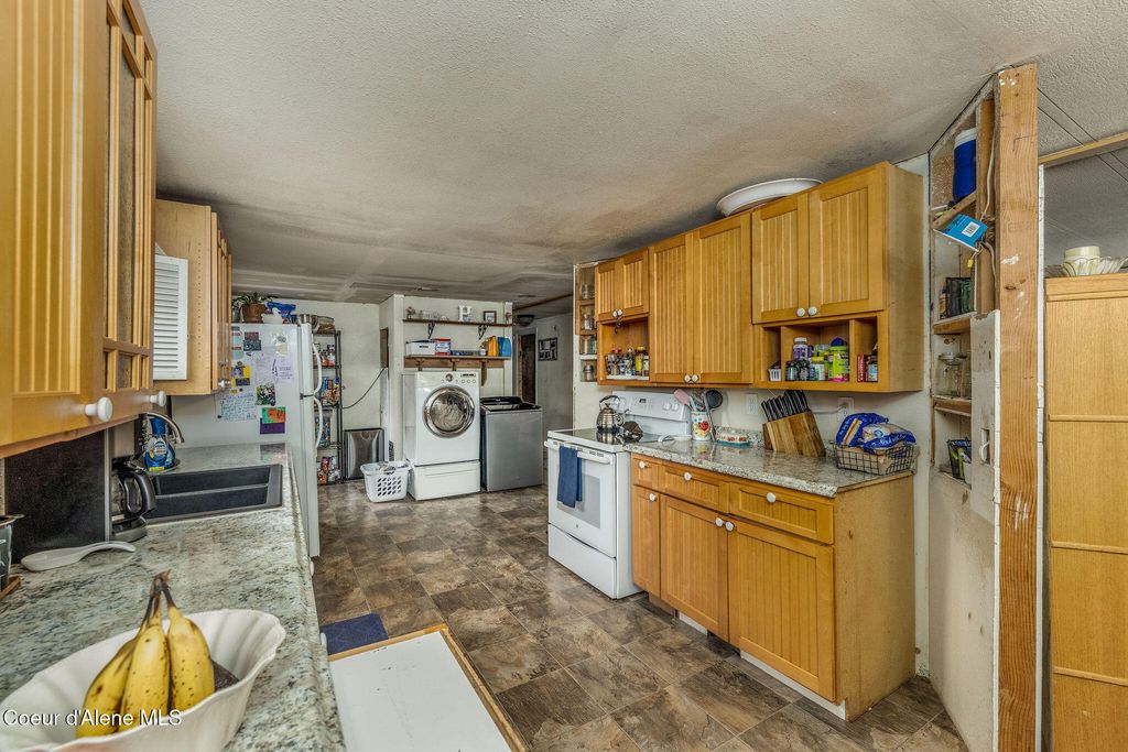 8458 W Park Loop, Rathdrum, ID 83858 photo 13