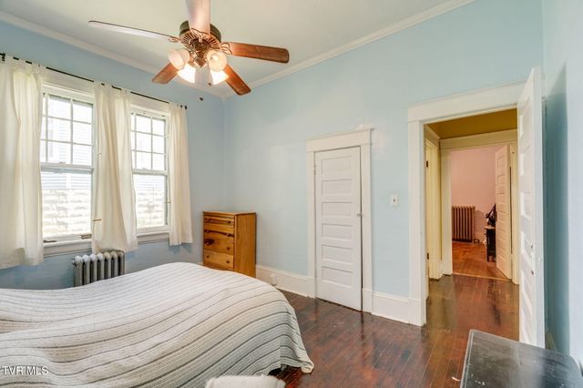 313 West Pine Street, Johnson City, TN 37604
