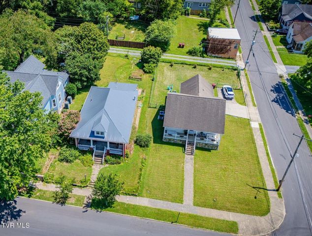 313 West Pine Street, Johnson City, TN 37604
