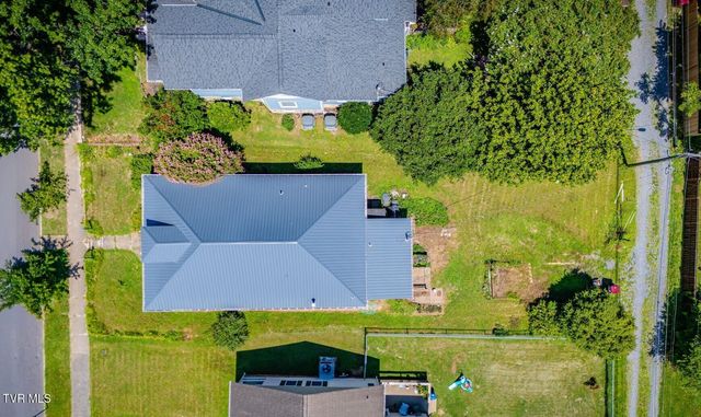 313 West Pine Street, Johnson City, TN 37604