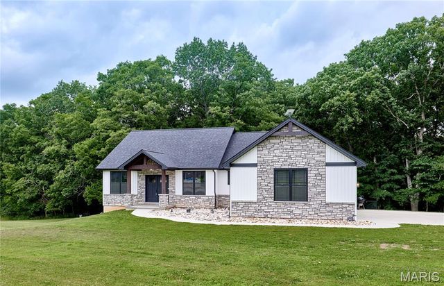 105 Merz Meadows Drive, Troy, MO 63379