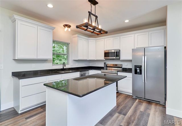 105 Merz Meadows Drive, Troy, MO 63379