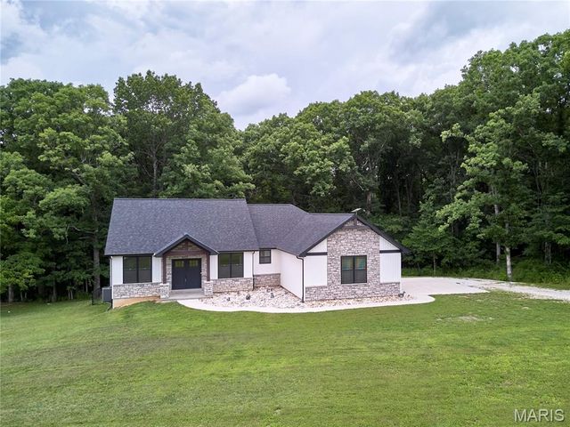105 Merz Meadows Drive, Troy, MO 63379