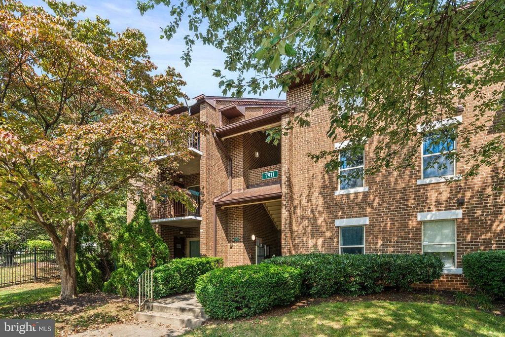 7911 BADENLOCH WAY #201, Gaithersburg, MD 20879