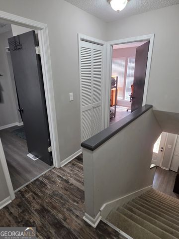 102 Oak Place, Villa Rica, GA 30180