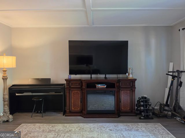 102 Oak Place, Villa Rica, GA 30180