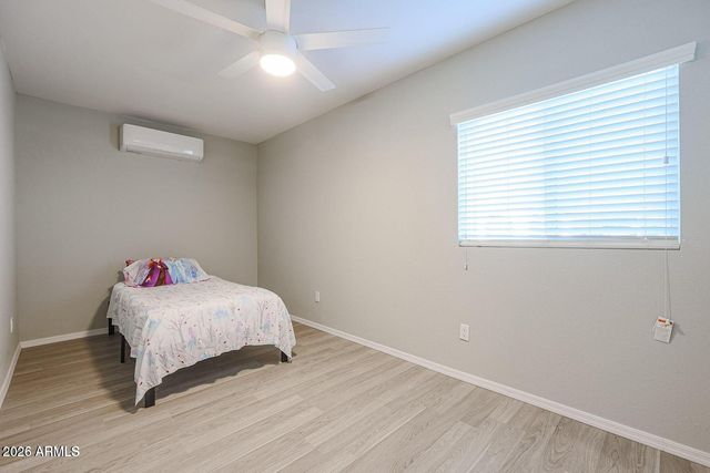 1637 W TIERRA BUENA Lane W, Phoenix, AZ 85023